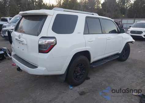 2017 Toyota 4Runner Sr5 z USA, uszkodzony, nr VIN JTEZU5JR8H5148428